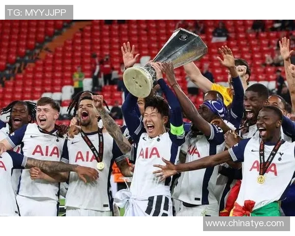 西甲赛场惊现冷门尤文图斯逆转热刺引发全场狂欢与数据分析