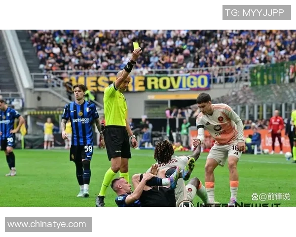 国王杯精彩对决国米逆转那不勒斯引发争议判罚全场沸腾
