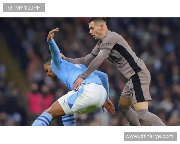 曼城逆转波尔图4-3帽子戏法引发争议判罚全场沸腾